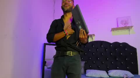 Snapshot of arez_vortex_ chatting on 19, 5, 2026 Alex Cortez online show from 19, 5, 2026