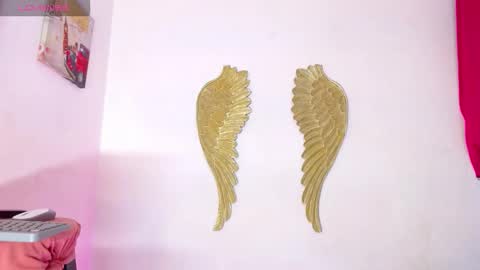 Sofia thomson online show from 15, 3, 2026