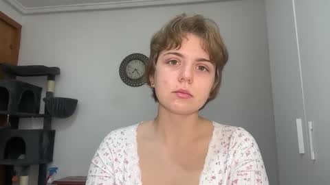 Snapshot of ari_crystal chatting on 25, 2, 2026 ari_crystal online show from 25, 2, 2026