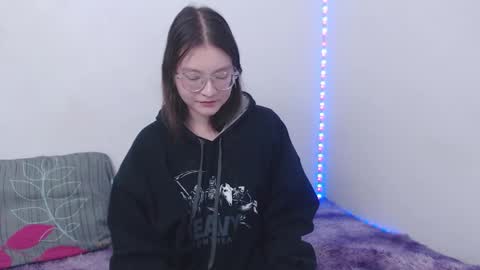 Ahri James online show from 15, 11, 2025