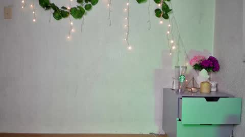 Snapshot of ari_kat666 chatting on 4, 2, 2025 ari online show from 4, 2, 2025