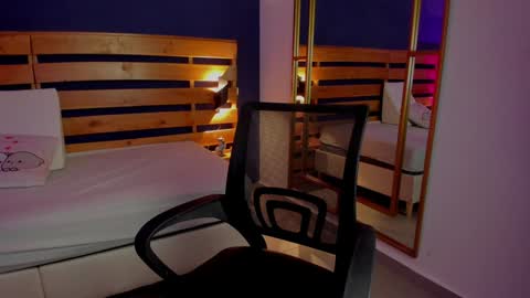 Snapshot of aria_copper chatting on 19, 12, 2024 Aria online show from 19, 12, 2024