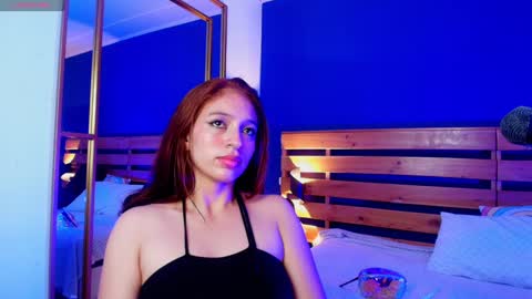 Snapshot of aria_copper chatting on 11, 1, 2025 Aria online show from 11, 1, 2025