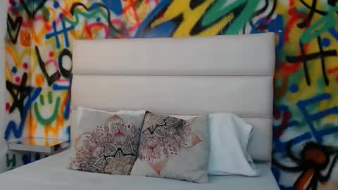 Snapshot of aria_martiin chatting on 6, 11, 2025 aria online show from 6, 11, 2025