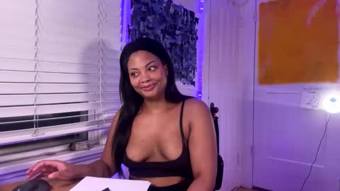 Snapshot of ariaatelier chatting on 25, 9, 2025 Aria Atelier online show from 25, 9, 2025