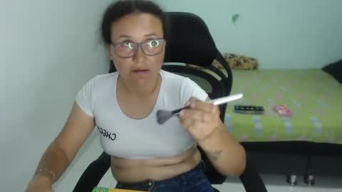 ...Ariana... online show from 15, 2, 2025