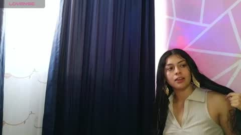 dafna lorens  online show from 10, 6, 2026