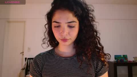 ariagal online show from 15, 4, 2026