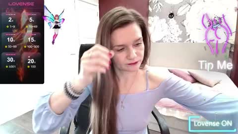 AriaGray online show from 5, 10, 2025