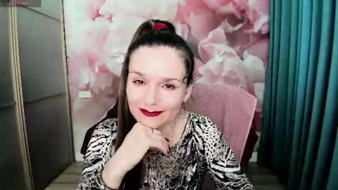 Snapshot of ariagrays chatting on 27, 6, 2026 AriaGray online show from 27, 6, 2026
