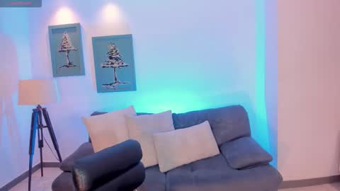 arialanne online show from 23, 9, 2025