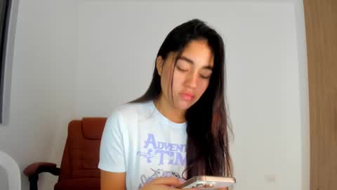 Aria Montgomery online show from 18, 3, 2026