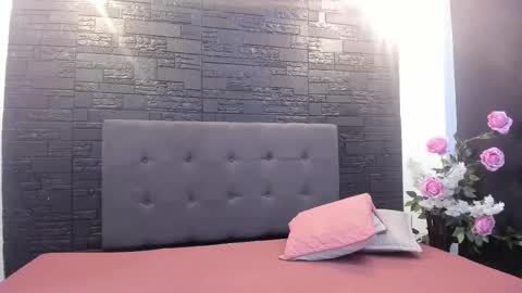      online show from 10, 2, 2025