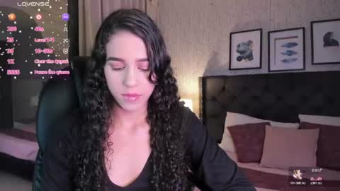 Snapshot of ariana__rosse chatting on 2, 7, 2026 Ari online show from 2, 7, 2026