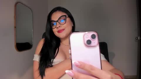 Snapshot of ariana__vega chatting on 11, 3, 2025 Ariana Vega IG arivegax1 TW arivegax1 online show from 11, 3, 2025