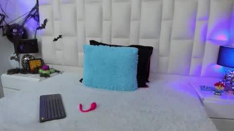  ariana  online show from 24, 10, 2025