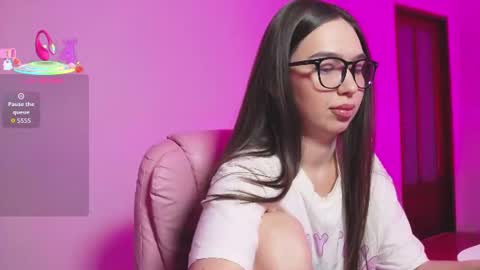 arianahot777 online show from 17, 6, 2026