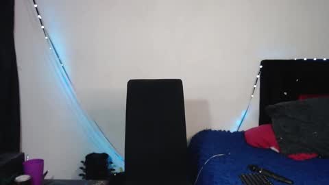 Snapshot of arianauwu666 chatting on 28, 2, 2025 help me 100 hands up my OF is Free  online show from 28, 2, 2025