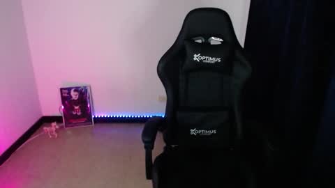 help me 100 hands up my OF is Free  online show from 6, 2, 2026