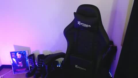 help me 100 hands up my OF is Free  online show from 25, 3, 2026