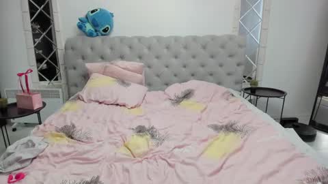 Snapshot of arianightx chatting on 10, 3, 2025 arianightx online show from 10, 3, 2025