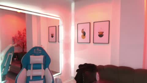 arianna_sweeet online show from 2, 4, 2026