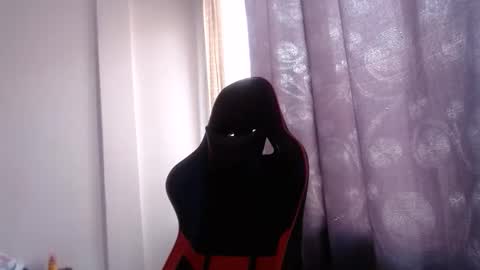 ariannaloovel online show from 30, 10, 2025