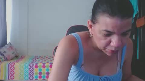 ariannaloovel online show from 2, 3, 2026