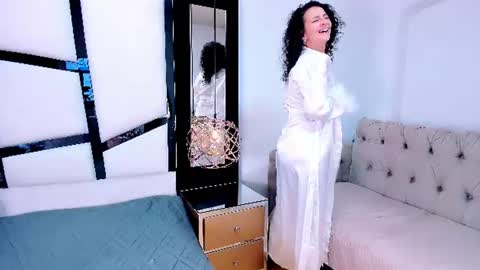 Snapshot of ariannarussell1 chatting on 7, 7, 2026 ariannarussell1 online show from 7, 7, 2026