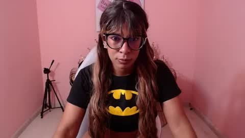 Snapshot of ariavelvett_ chatting on 18, 7, 2026 PVT 6TK 2PM A 9PM COLOMBIA online show from 18, 7, 2026