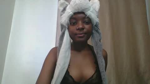Snapshot of ariax_a chatting on 25, 4, 2026 Tight pussy online show from 25, 4, 2026