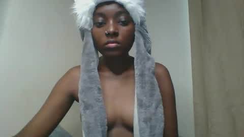 Snapshot of ariax_a chatting on 26, 4, 2026 Tight pussy online show from 26, 4, 2026