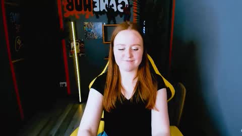 Snapshot of ariel_yumi chatting on 17, 11, 2025 Ariel online show from 17, 11, 2025