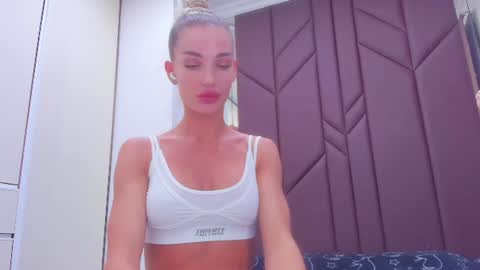 AriellaBlonde online show from 9, 6, 2026