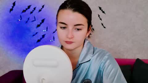 Snapshot of arielstonks_lovee chatting on 16, 10, 2025 arielstonks_lovee online show from 16, 10, 2025