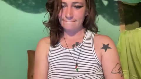ariel  colin when hes here online show from 25, 5, 2026