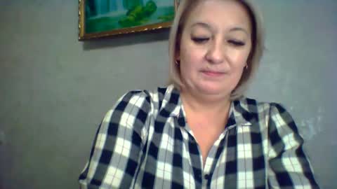 Snapshot of arielxloveresss chatting on 28, 11, 2025 ArielXLoveresss online show from 28, 11, 2025
