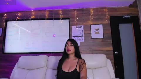 Ari  online show from 5, 6, 2026