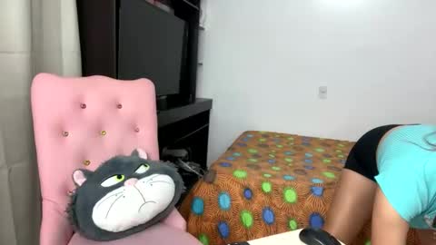 Snapshot of ariza1515 chatting on 4, 3, 2025 ariza1515 online show from 4, 3, 2025