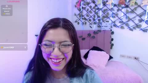Snapshot of arizbeth_johansson chatting on 12, 11, 2025 arizbeth_johansson online show from 12, 11, 2025