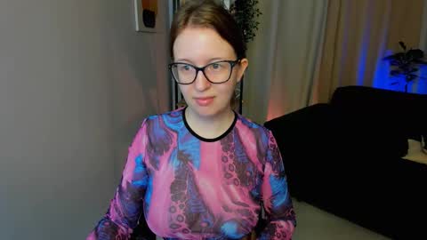 Snapshot of arizzzona_baby chatting on 17, 10, 2025 Arizona online show from 17, 10, 2025