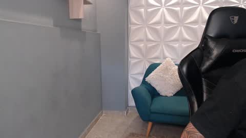 Snapshot of arohomlester chatting on 18, 11, 2025 Arohom Lester online show from 18, 11, 2025