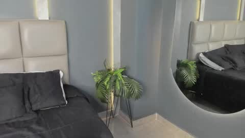 Snapshot of arohomlester chatting on 2, 12, 2025 Arohom Lester online show from 2, 12, 2025