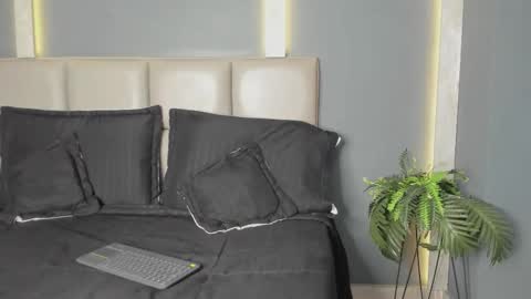 Snapshot of arohomlester chatting on 3, 12, 2025 Arohom Lester online show from 3, 12, 2025