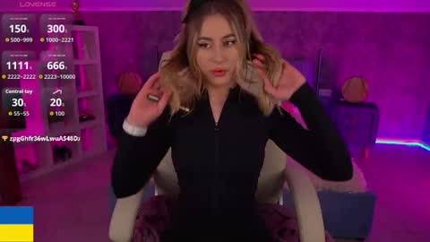 Snapshot of arolinanight chatting on 27, 6, 2026 AROLINA online show from 27, 6, 2026