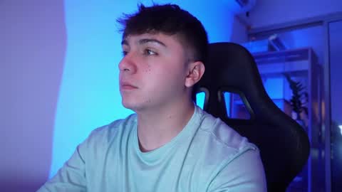 aron__cooper online show from 30, 5, 2026