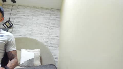 ARON BOLT online show from 4, 3, 2026