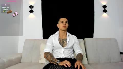 Snapshot of arondark chatting on 22, 11, 2025 DarkMaster online show from 22, 11, 2025