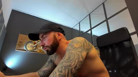 AronGrant online show from 25, 2, 2025