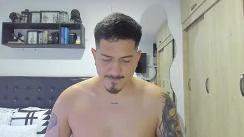 Snapshot of aronwilliams69 chatting on 31, 10, 2025 ARON  Independent model  online show from 31, 10, 2025